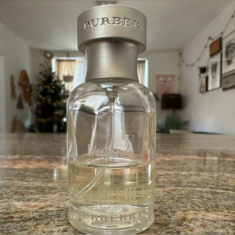 Burberry weekend perfume
